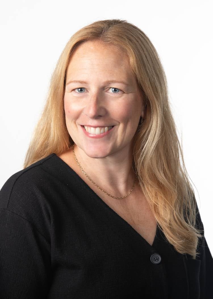 Headshot of Kari Smith