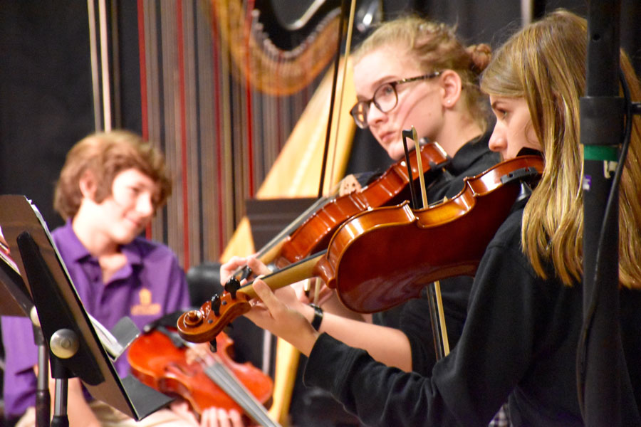 Lipscomb Academy students take part in orchestra.