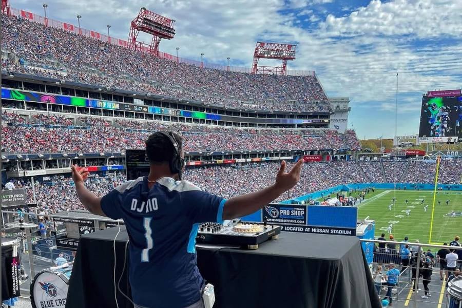 Jalen Anderson performing at a Titans game