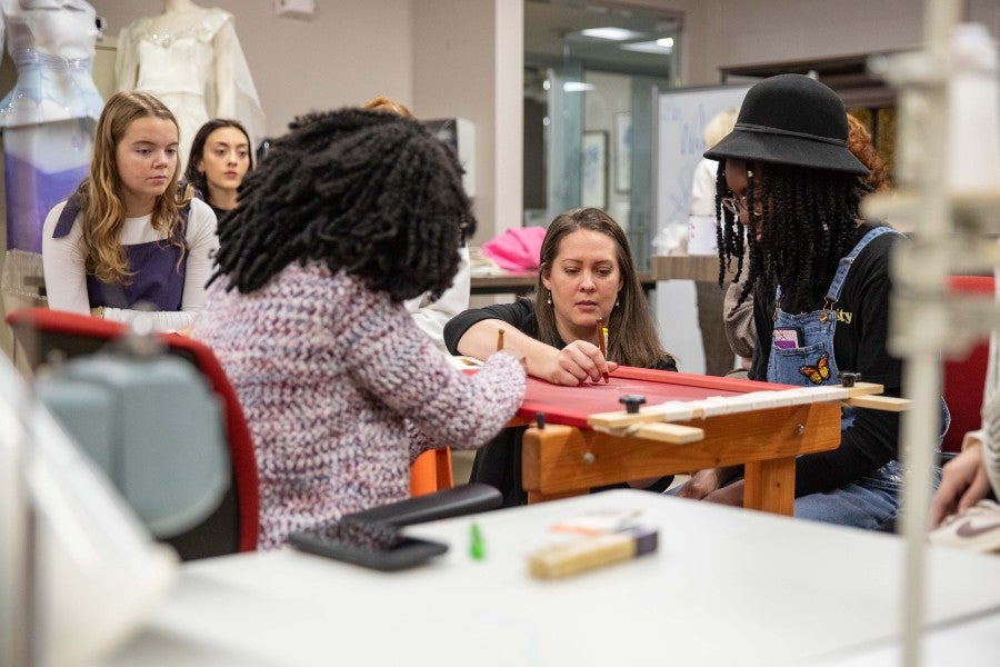 Visiting professor teaches Fashion Week workshop
