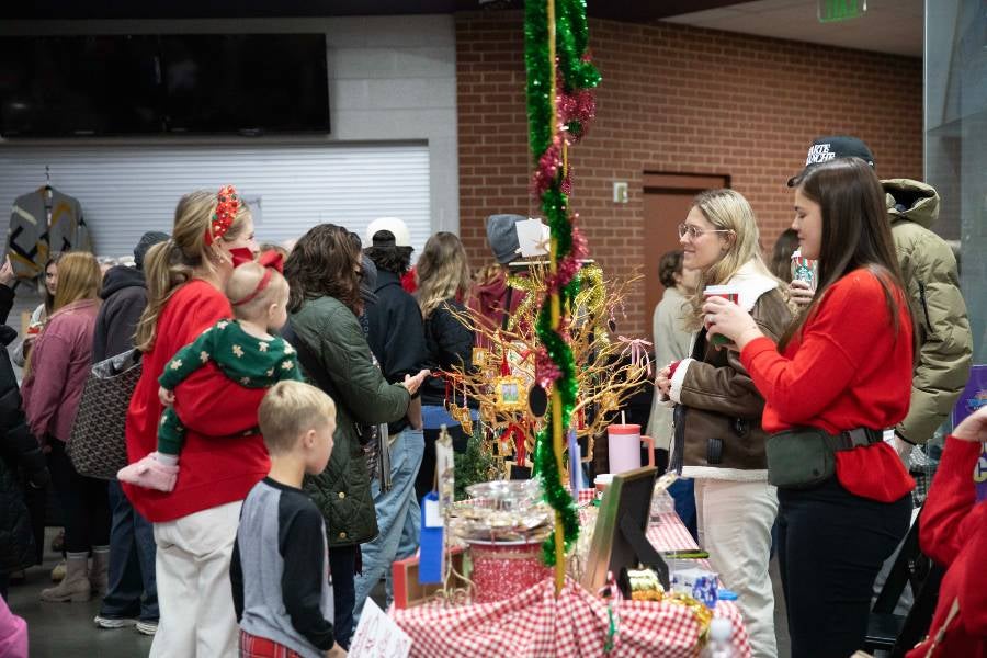 The vening began with shopping at Merry Marketplace. 