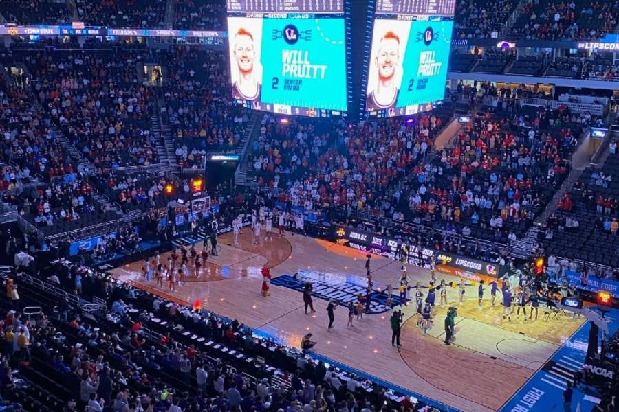 Lipscomb playing basketball in FiServe Forum in the NCAA tournament. 