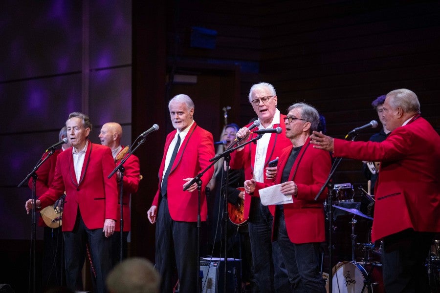 The 50th reunion concert of Delta NaNaNa alumni and current students