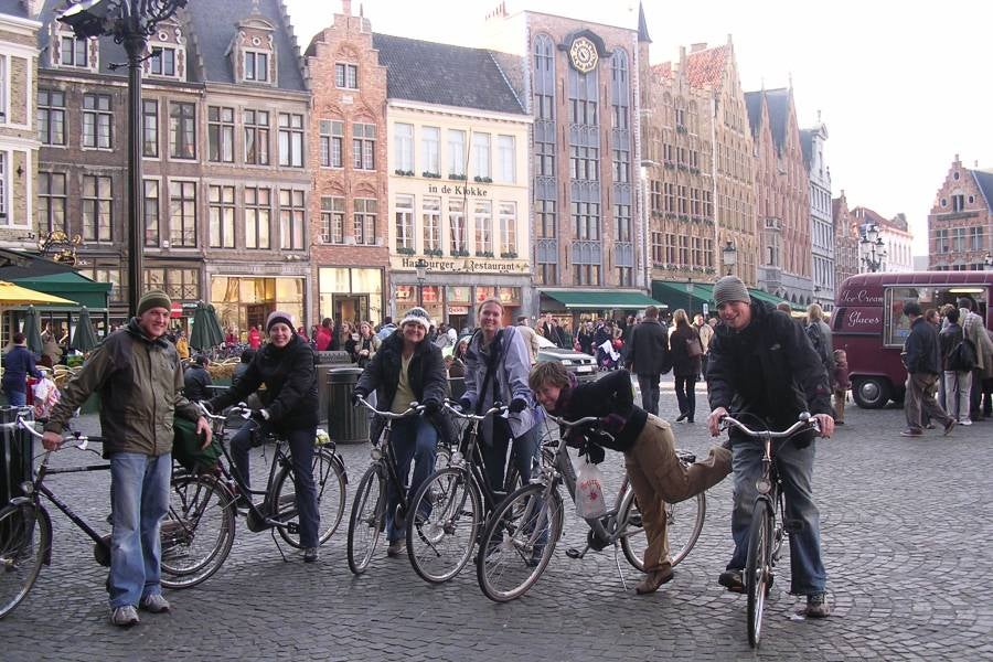 students in the 2003 cohort to Vienna on a bicycle ride in the city
