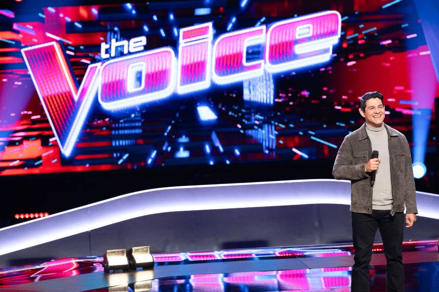 Commercial music instructor Carlos Santiago competes on Season 27 of The Voice