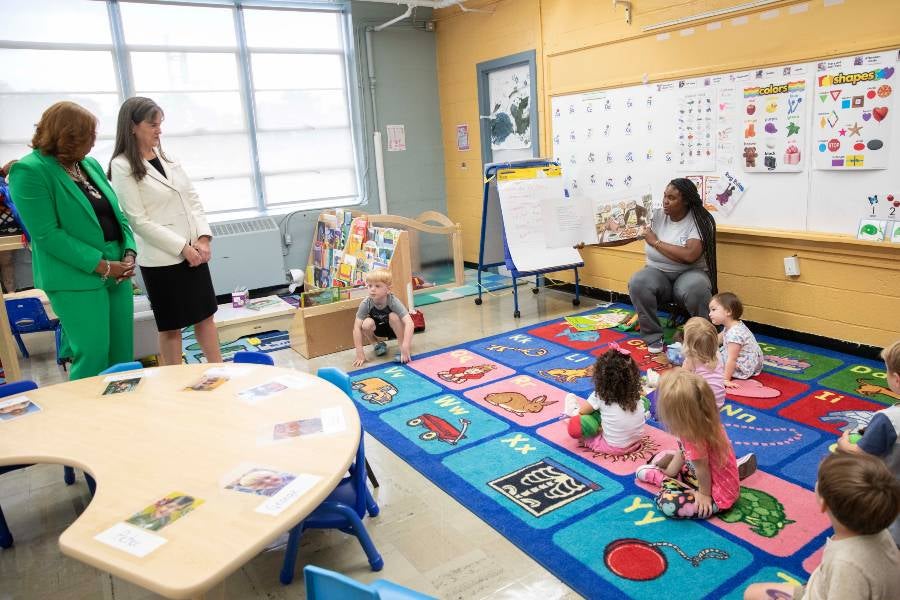 Deniece Thomas, left, commissioner of the Tennessee Department of Labor and Workforce Development, and Lipscomb President Candice McQueen visit a Little Wonders Early Learning Center classroom where apprentices will work. 