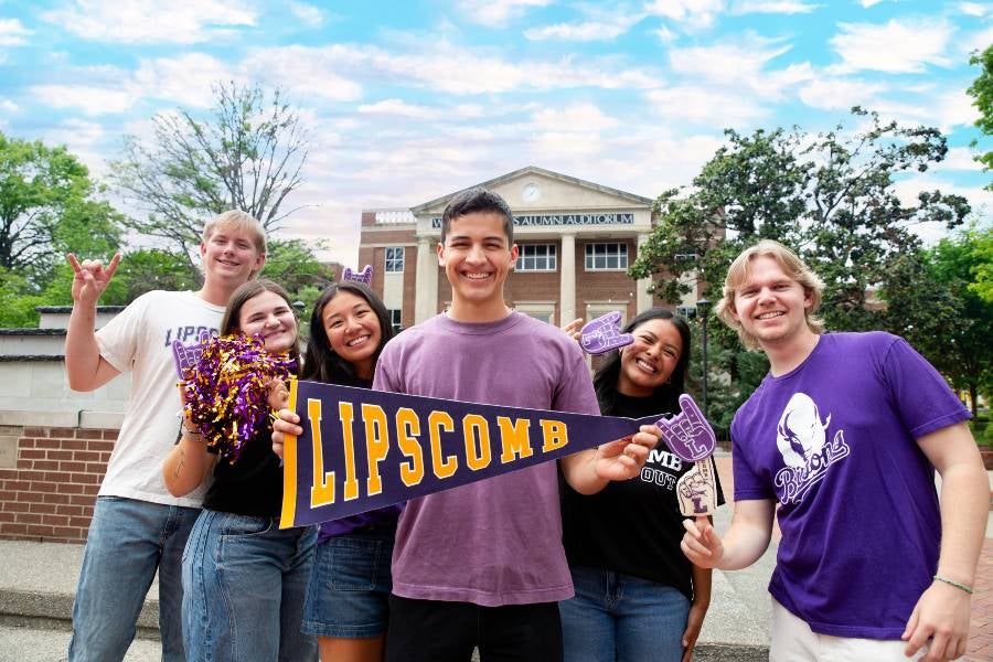 Lipscomb students wearing Lipscomb shirts. 