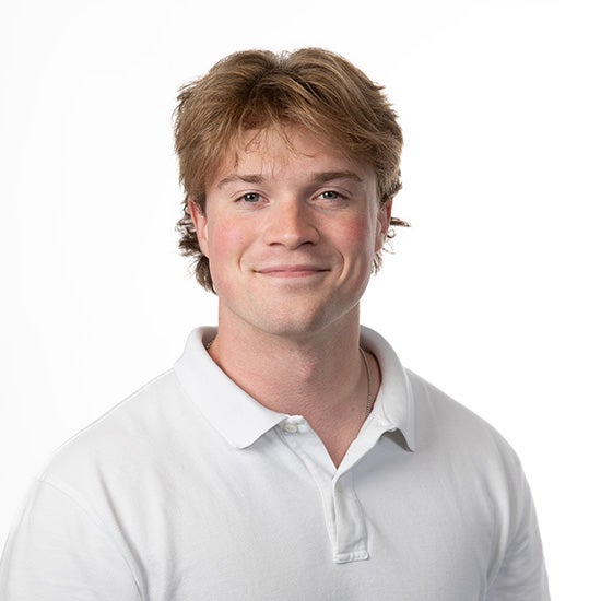 Holden Fernandez headshot