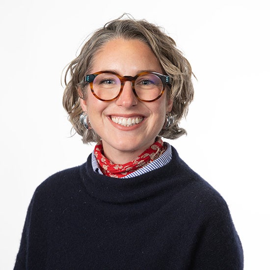 Lacy Lovell headshot