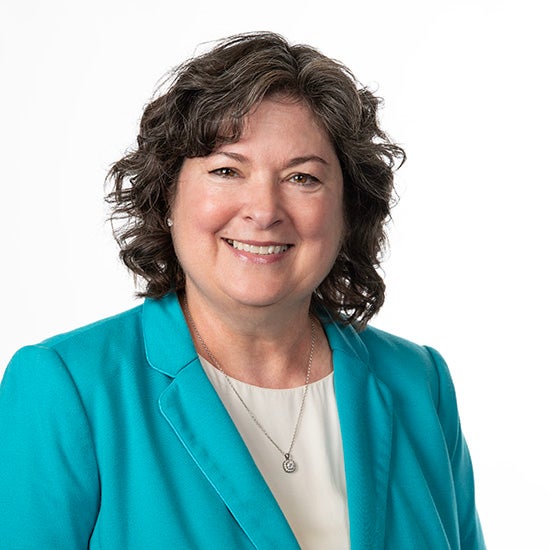 Jennifer Shewmaker headshot