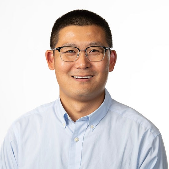 Chengli Wei headshot