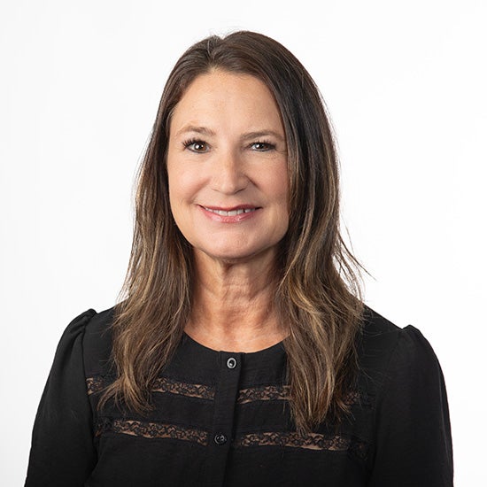 Jennifer Kummer headshot