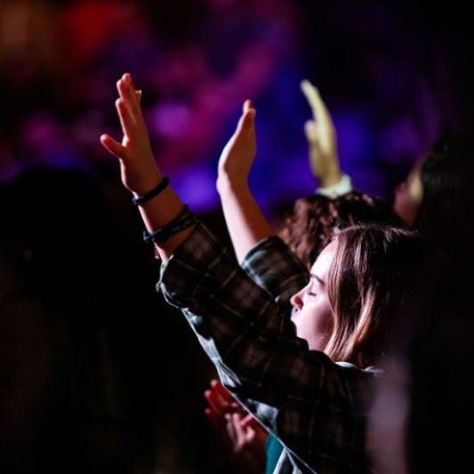 students worshiping during chapel