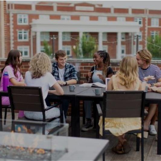 Transfer Students sitting at a table on Nashville Campus
