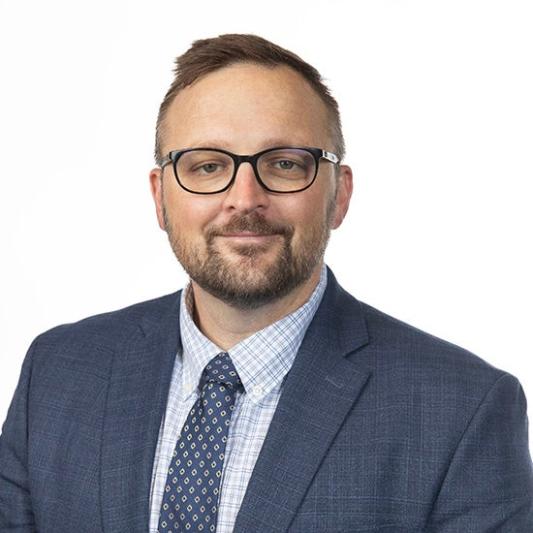 Dr. Chris McKinny Headshot