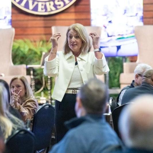 Liz Wiseman at Lipscomb Elliott Lecture November 2025