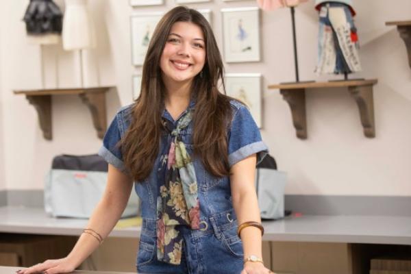 Joellie Anderson in Lipscomb's fashion design lab
