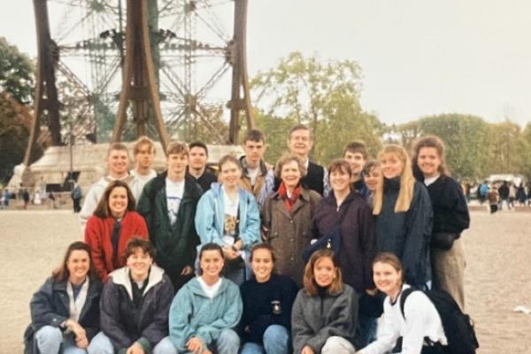 students in the original 1996 cohort in Vienna with Lipscomb President Harold Hazelip