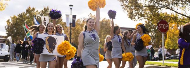 bisons weekend parade with cheerleaders